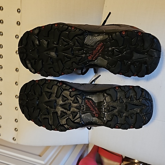 Men's Columbia sneakers size 9 - Picture 3 of 5